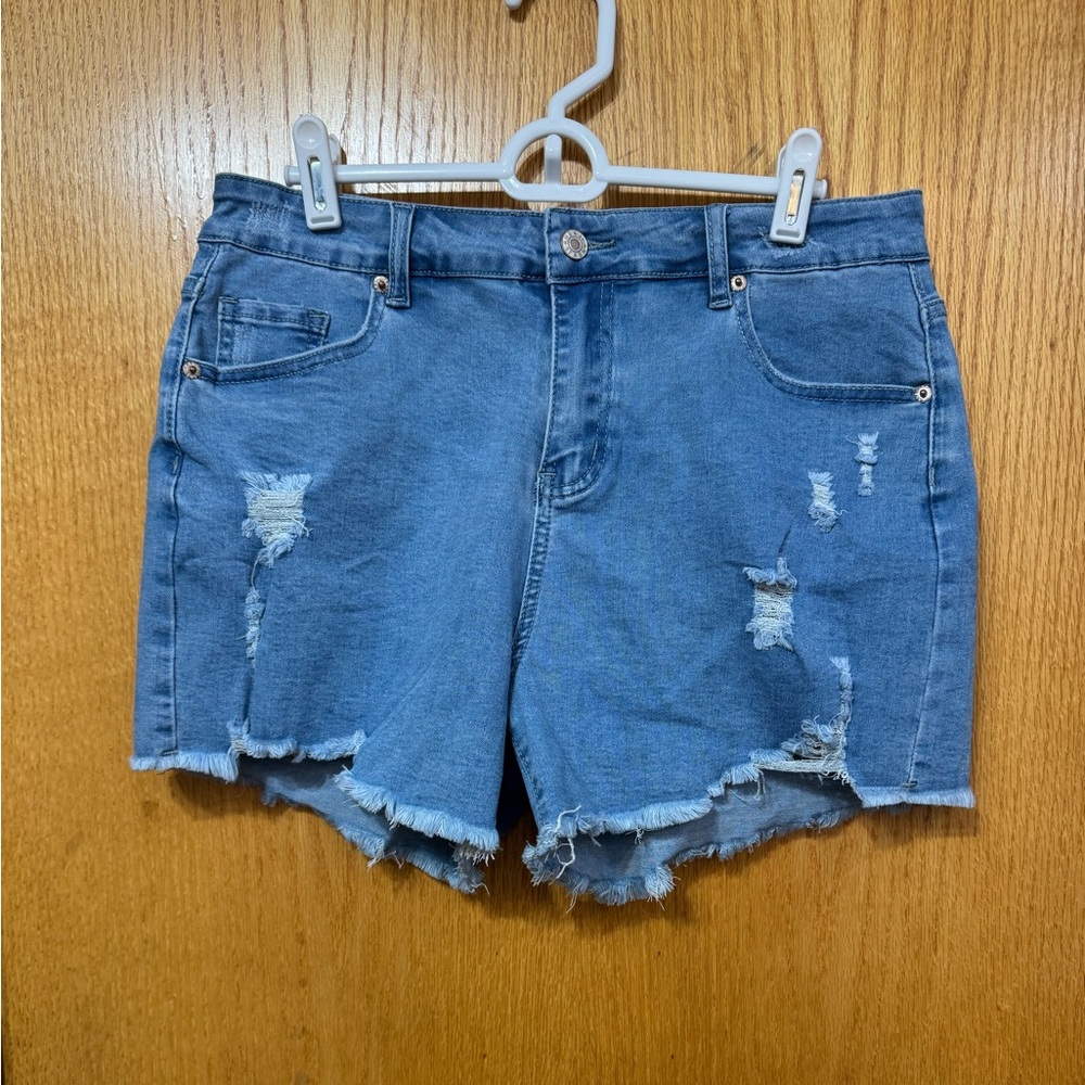 Frayed Hem Distressed Denim Shorts - Blue